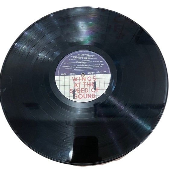 Bundle Two Wings Vinyl Records: Album Over America, Album At The Speed of Sound - Picture 7 of 10